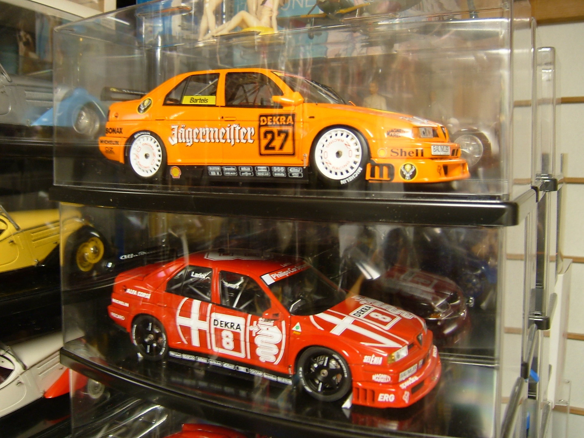 HPI 1/18 アルファロメオ 155 1994 イエガーマイスター など: 「や」の