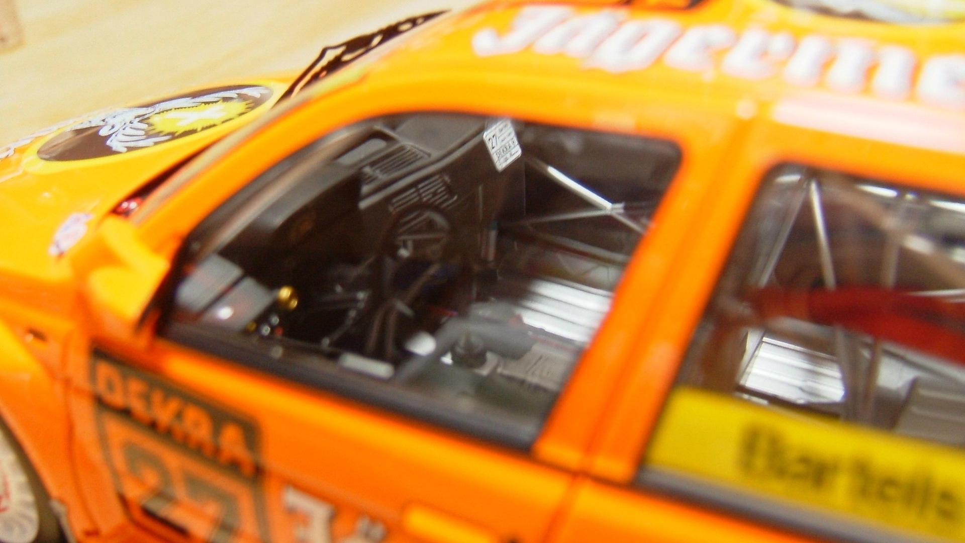 HPI 1/18 アルファロメオ 155 1994 イエガーマイスター など: 「や」の