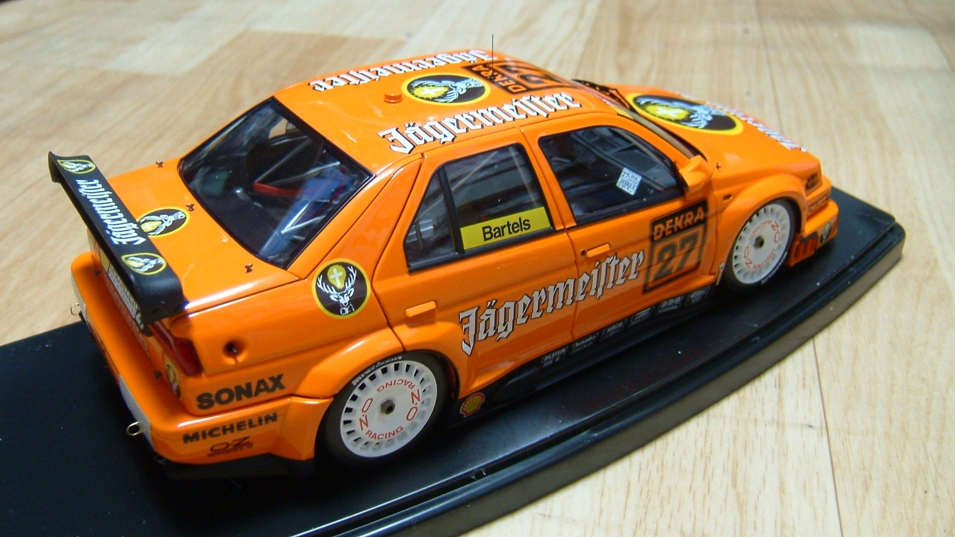 HPI 1/18 Alfa Romeo アルファロメオ 155V6 TI 1994 DTM #27 イエガー